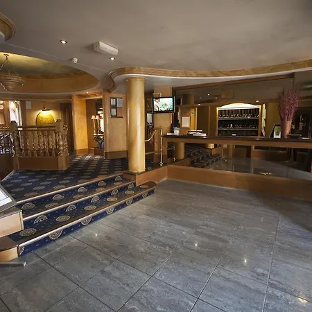 Royal Cambridge Hotel-3